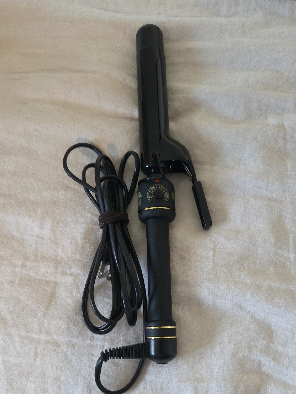 Black Curling Iron Hair Wand - Professional Styling Tool